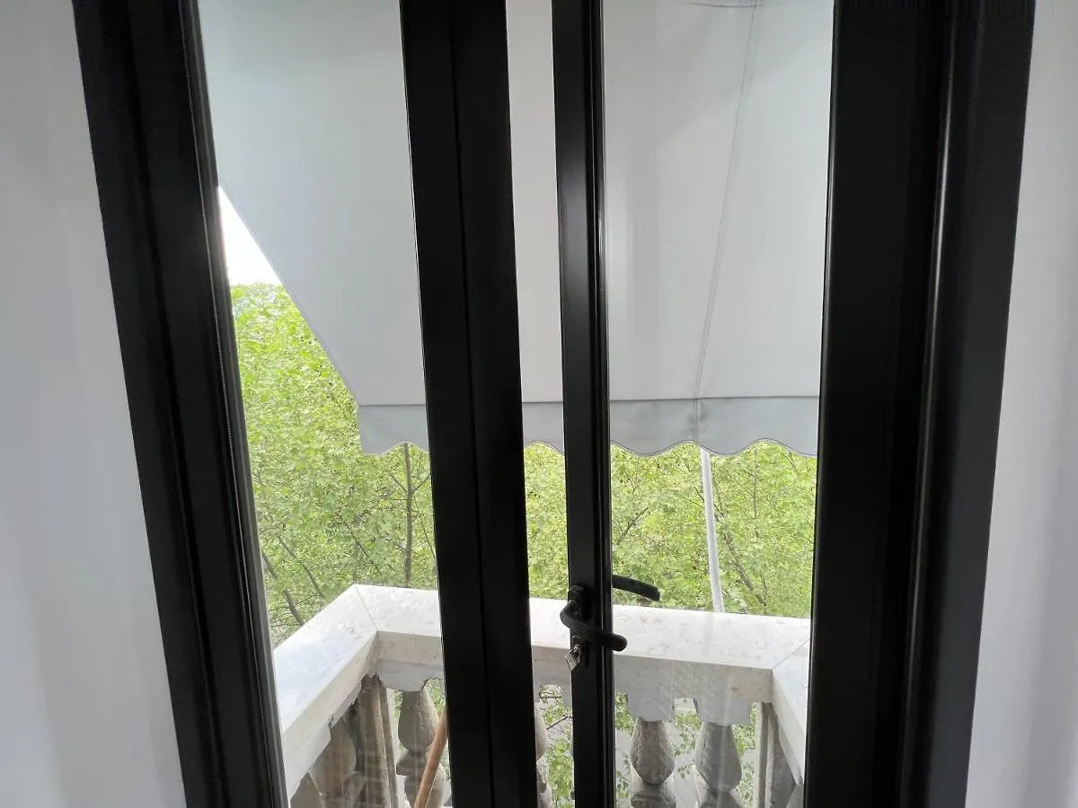 Luxury Apartment In Blloku Area Tirana